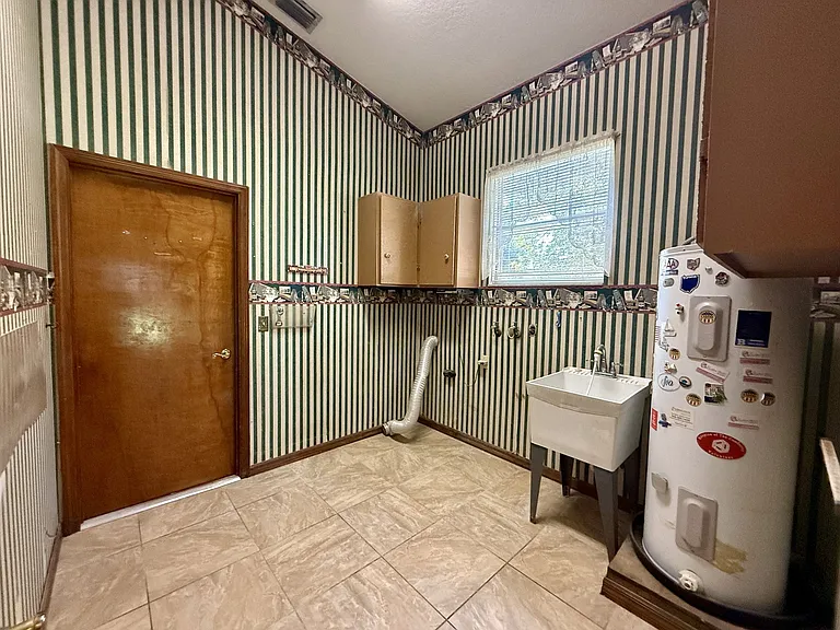 124 Estates Cir — Photo 24
