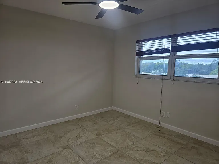 5151 W Oakland Park Blvd #303 — Photo 20