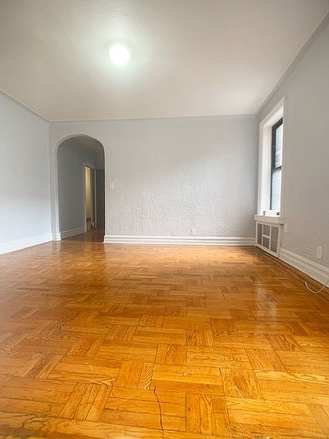 1st image of 200 E 18th St APT 4A