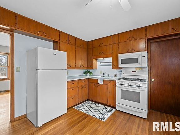 4th image of 2531 Kennedy Dr