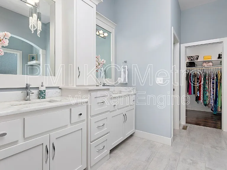 15708 Canterbury St — Photo 25