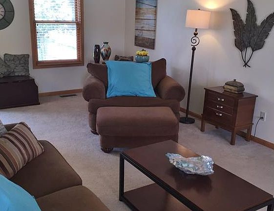 2nd image of 32040 Electric Blvd