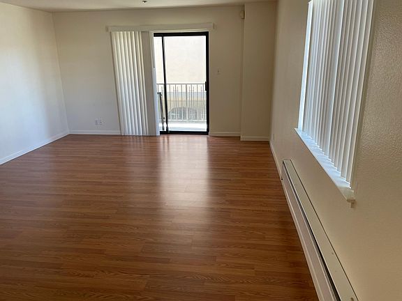 2nd image of 35 El Camino Real #1