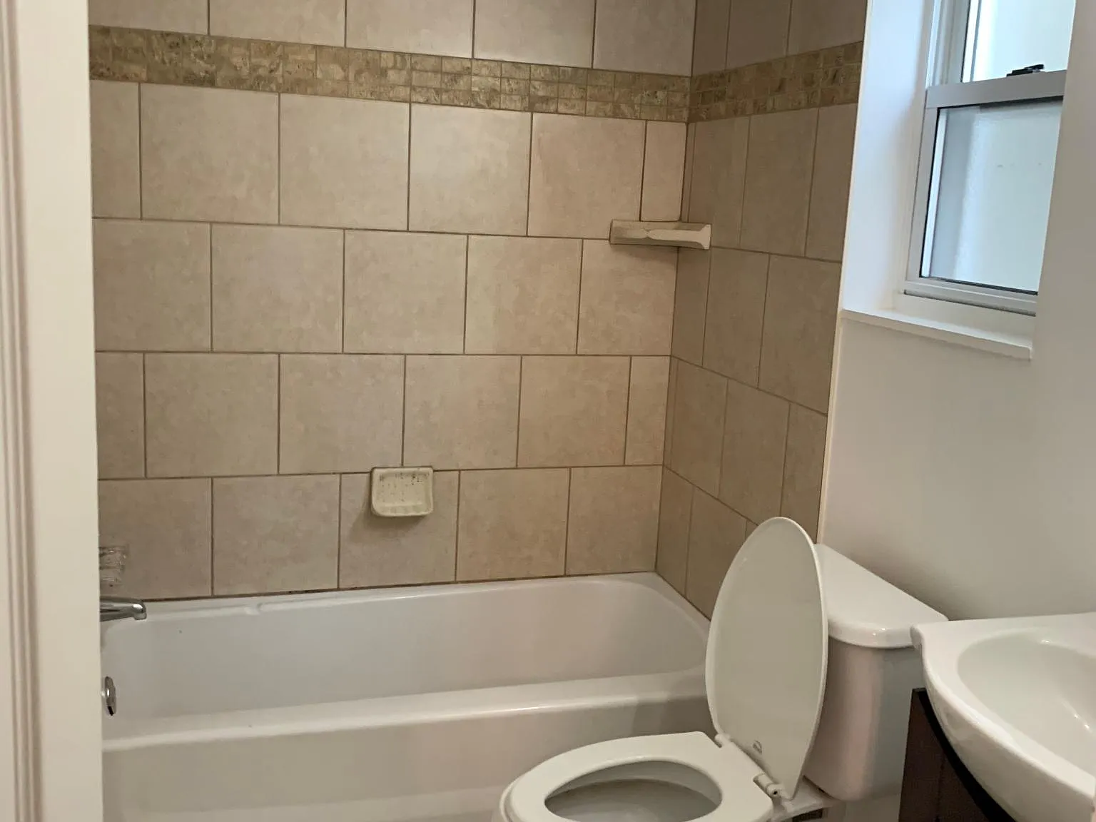 4413 Stanton Ave — Photo 4