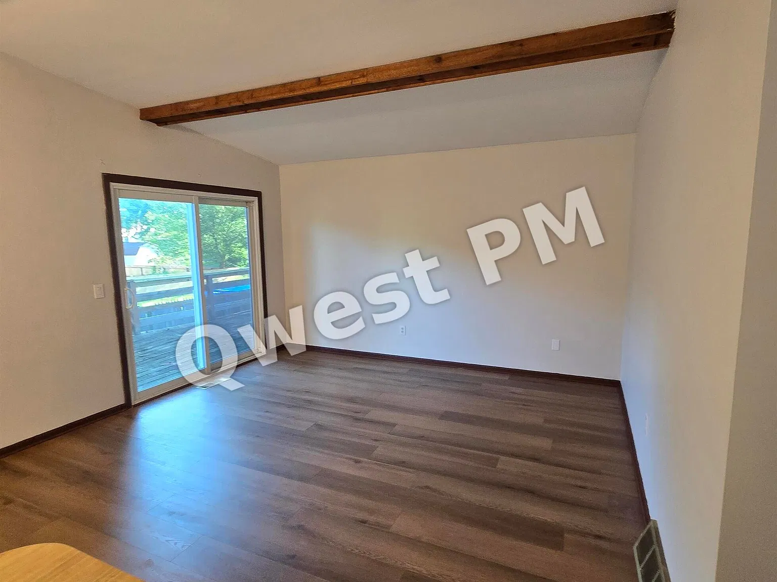 5898 Madison Ave SE — Photo 3