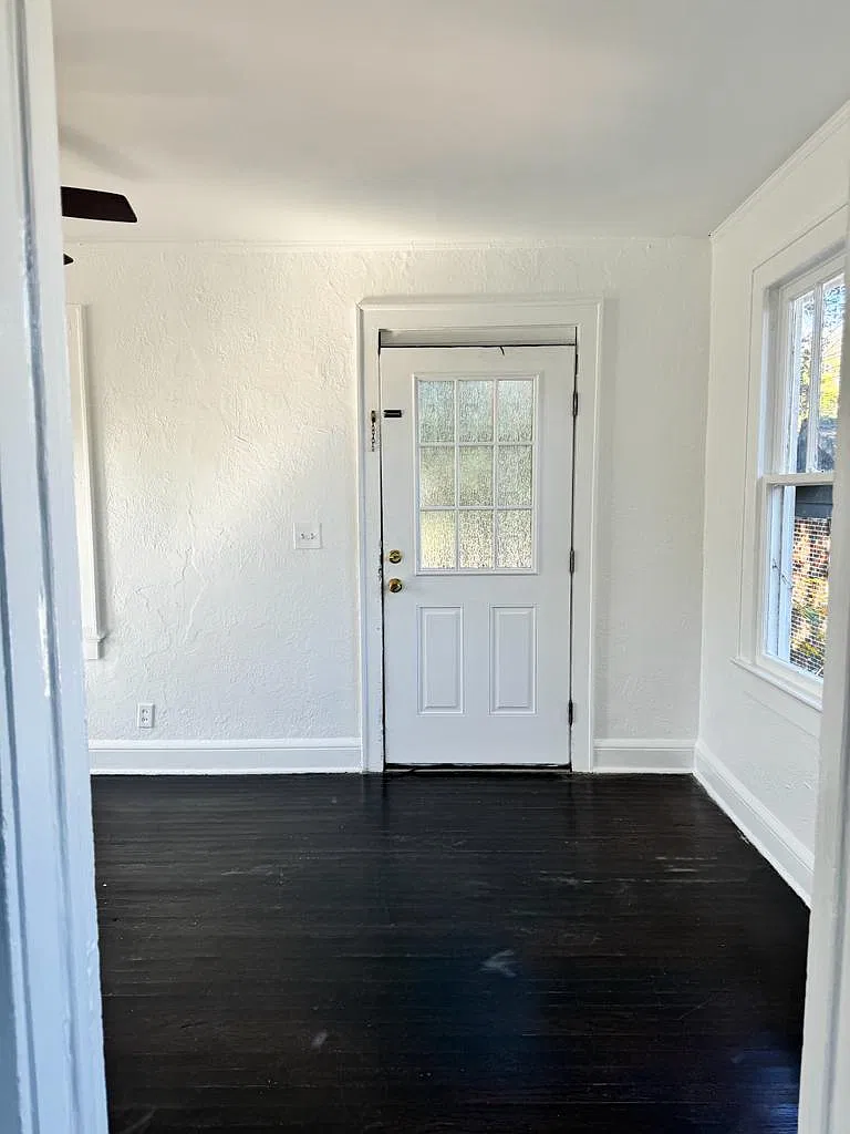 1 bed, 650 sqft, $1,300 — Photo 3