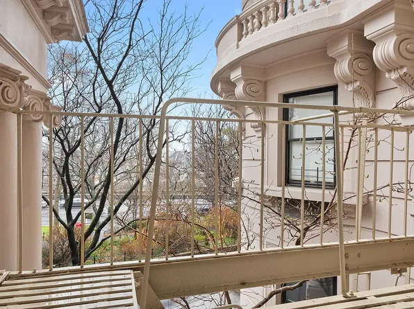 214 Riverside Dr APT 207, New York, NY 10025