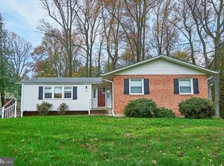 1006 Echols St SE, Vienna, VA 22180