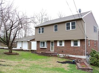 421 Glen Ridge Rd, Highland Lakes, NJ 07422