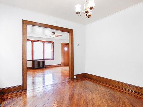 5th image of 8 Lawton St
