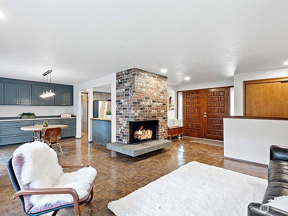 5th image of 6517 Valley View Drive NW
