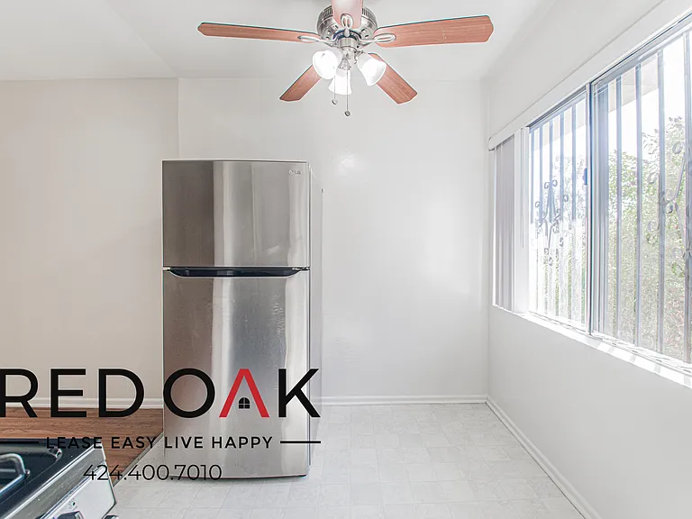 6655 Franklin Ave #11 — Photo 8