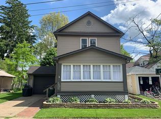 122 W 10th St, Dover, OH