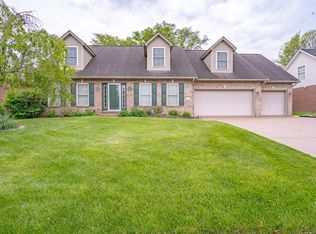 8928 Calvin Cir, Newburgh, IN