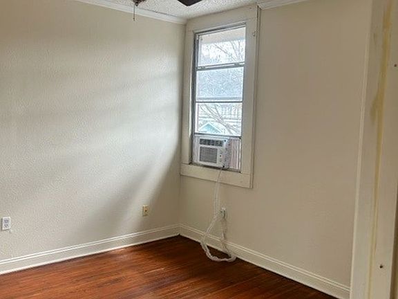 5th image of 1932-34 Burdette St #1934