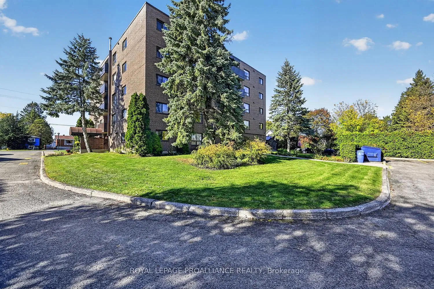 Wilno Place — Photo 3