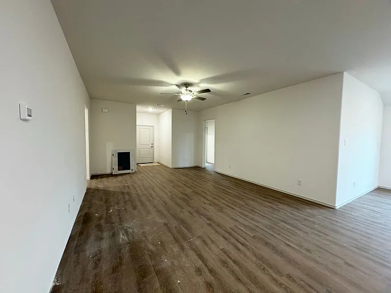 2610 S County Road 1103 — Photo 10