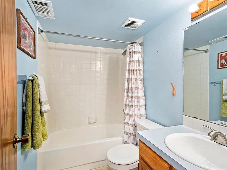 1702 Dora St — Photo 34