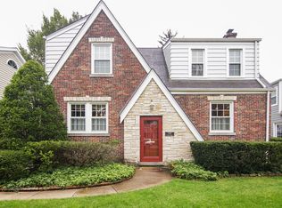 2025 Prairie St, Glenview, IL 60025