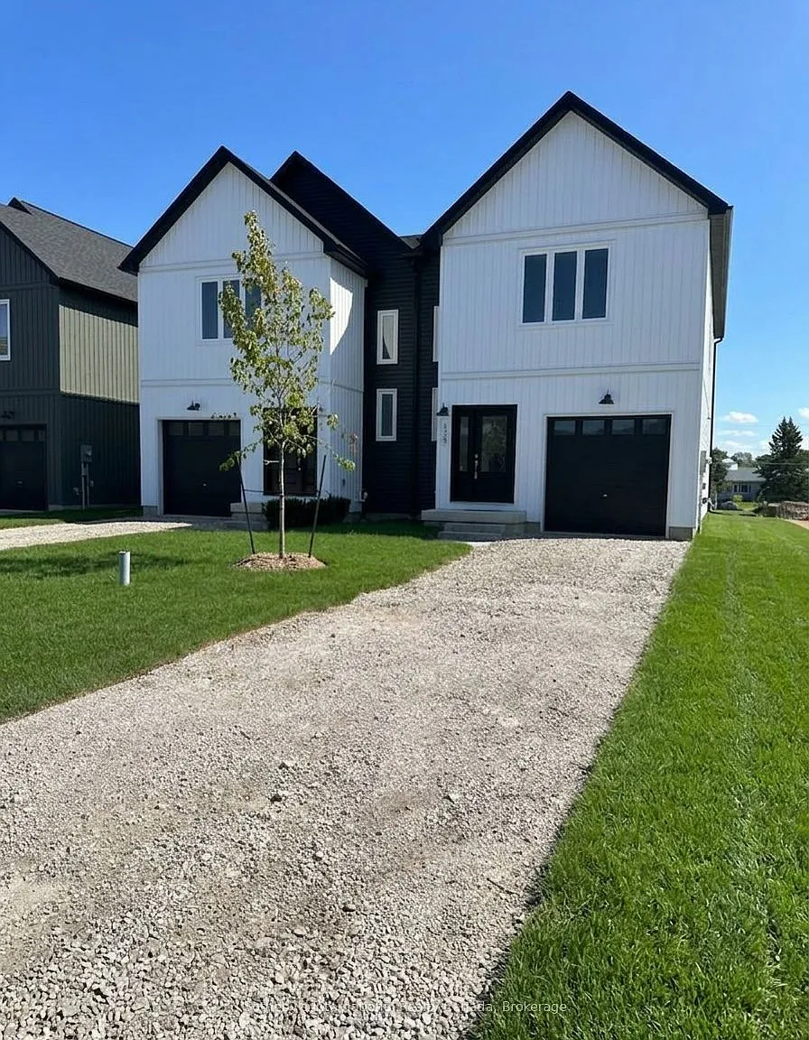 3 bed, $2,750 — Photo 1