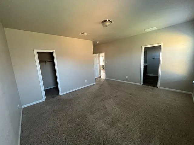 1009 Gaelic Dr — Photo 6
