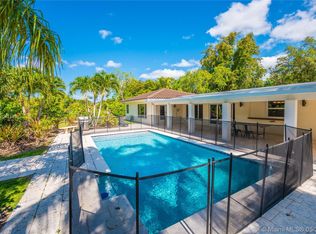 11461 SW 95th St, Miami, FL 33176