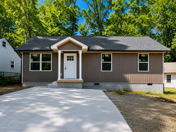 121 Jonathan Ln, Oak Ridge, TN 37830