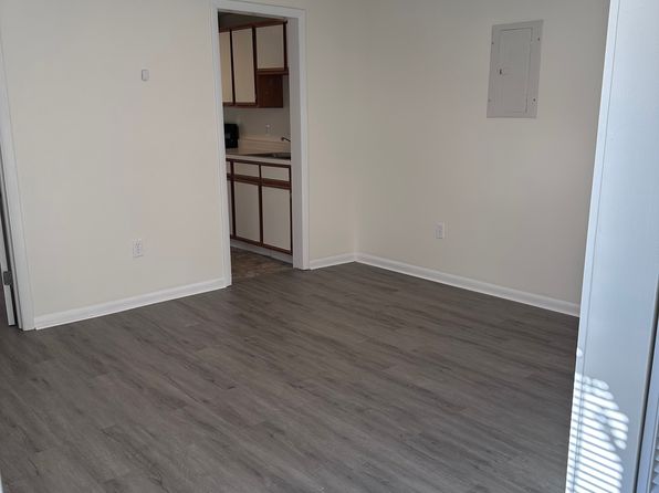 23 Elizabeth St #2