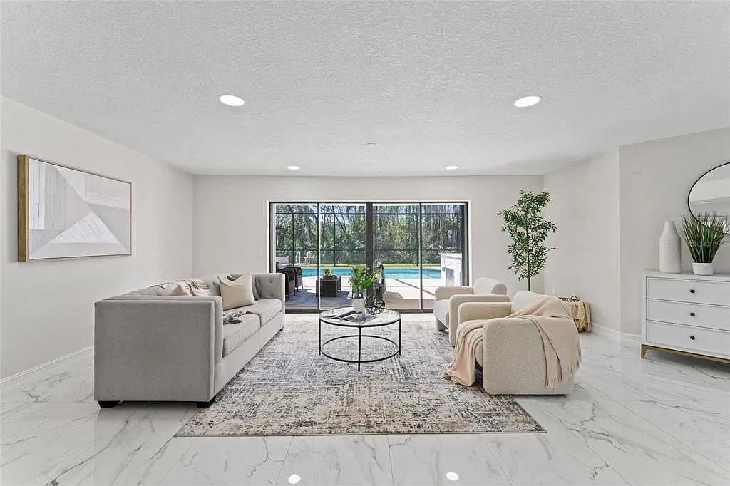 6 bed, 5.0 bath, 4458 sqft, $15,000 — Photo 4