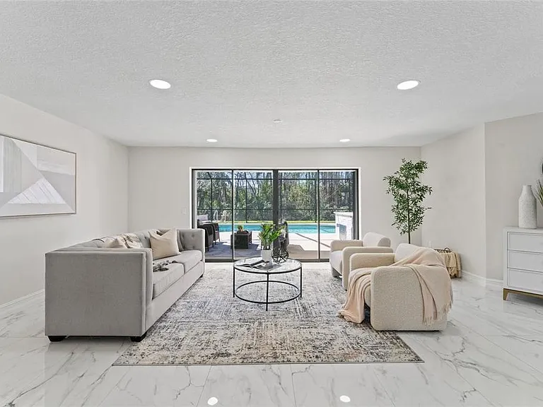 4520 Pine Hollow Dr — Photo 4