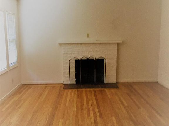 4th image of 1871 Park Blvd