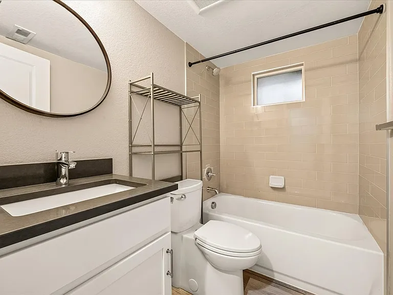 1734 N King St #B — Photo 10