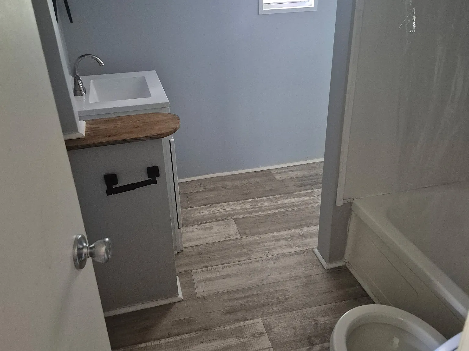 2 bed, 1100 sqft, $900 — Photo 1