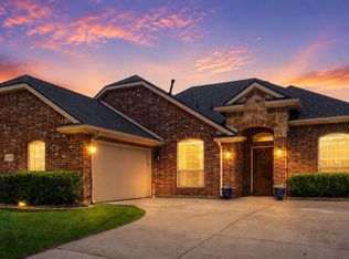 1115 Oak Ridge Rd, Forney, TX 75126