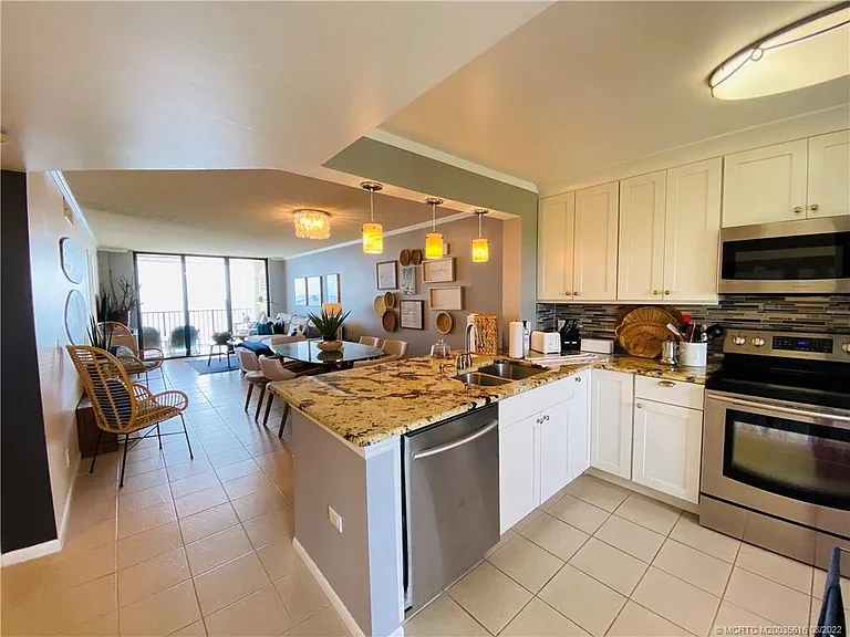 7380 S Ocean Dr #718A — Photo 3