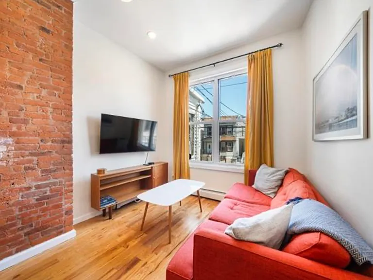 65 Atlantic St #2 — Photo 15