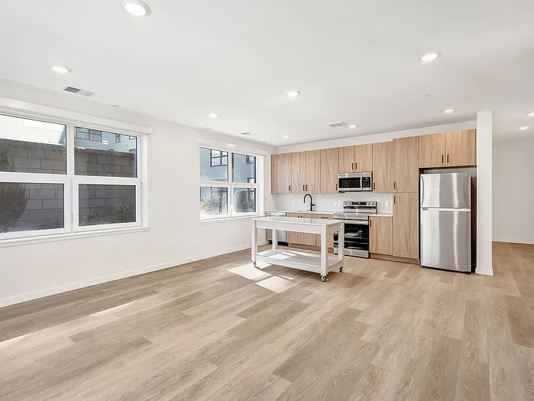 Oso Apartments — Photo 159