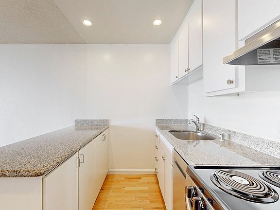 2nd image of 657 Kansas St #204