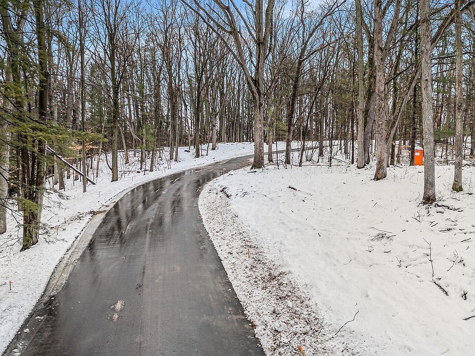 6199 Old Allegan Rd Saugatuck MI Zillow