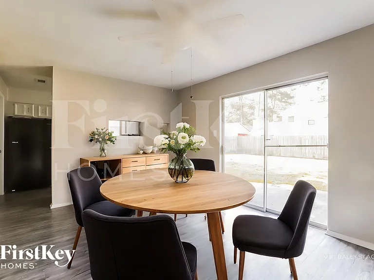 3303 Sycamore Springs Dr — Photo 7