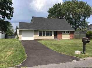 21 Jumping Brook Ln, Ulster, NY 12401