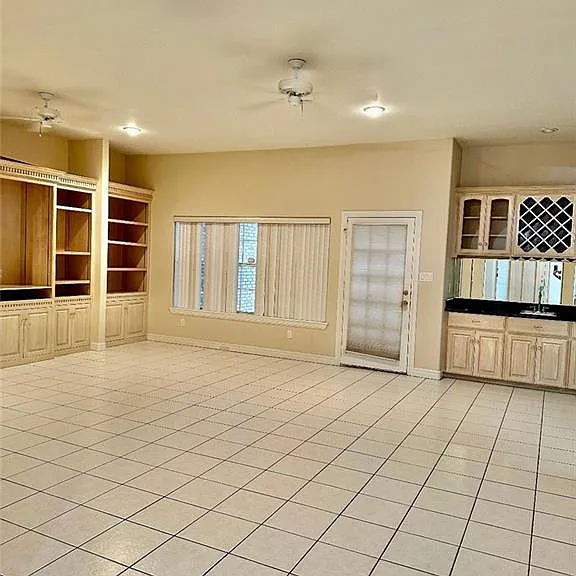 3206 W San Luis Cir — Photo 2