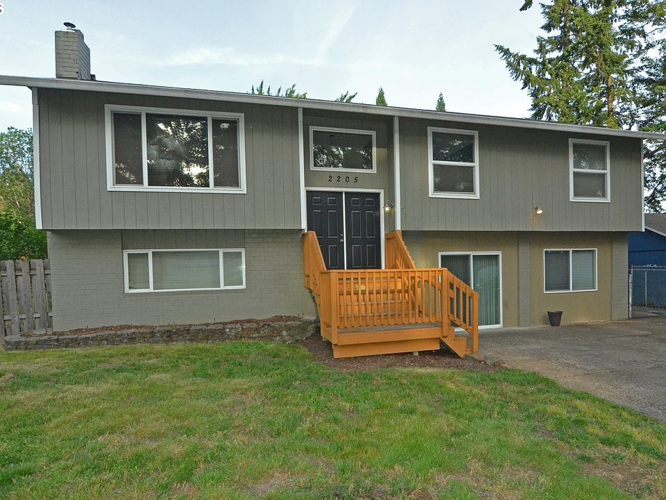 1st image of 2205 SE 138th Ave