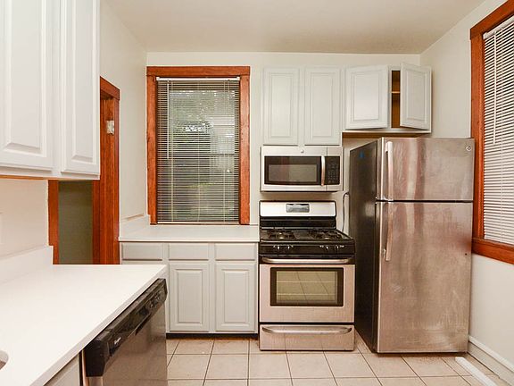 2nd image of 3524 N Broadway St #N2