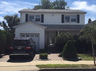 8 Jaffe St, Staten Island, NY 10314