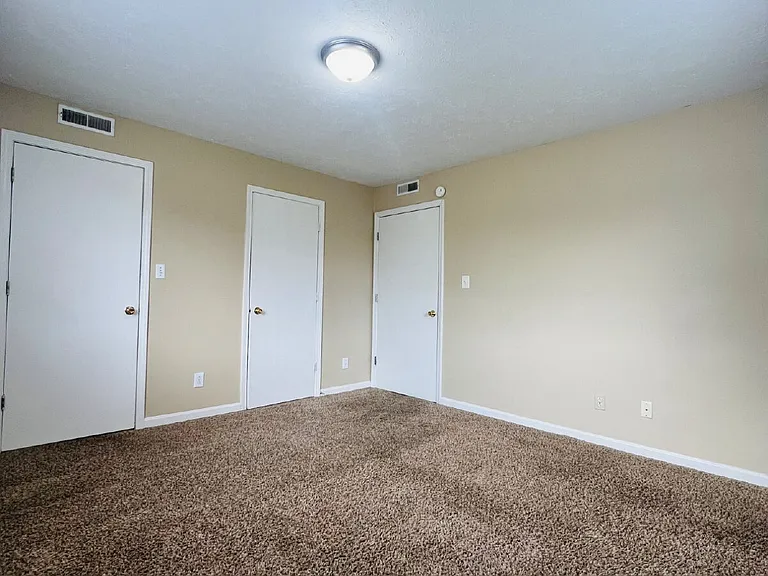 2 bed, 1.0 bath, 965 sqft, $925 — Photo 14
