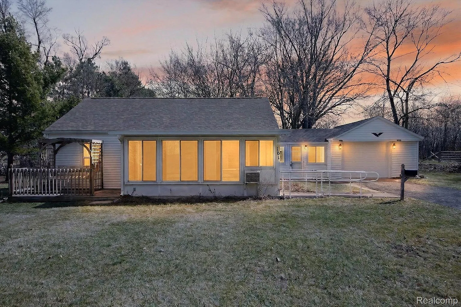 161 Bailey Dr photo 1