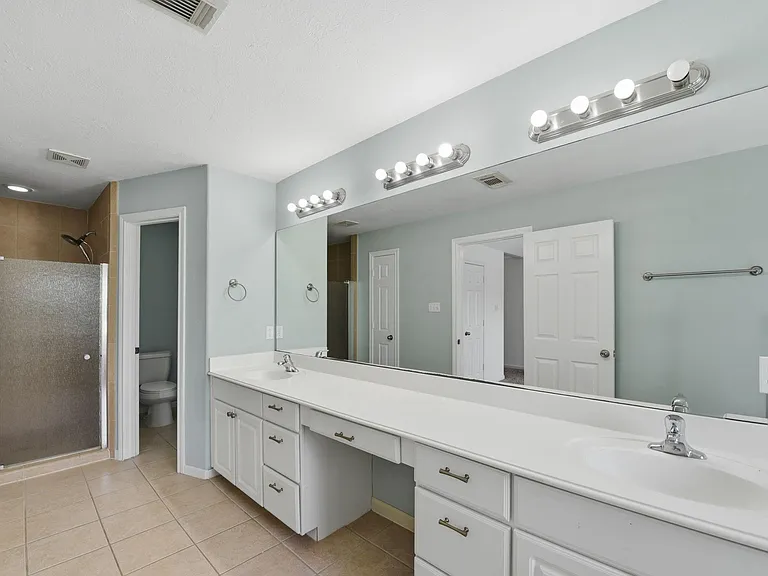 5227 Brinkman Ct — Photo 18