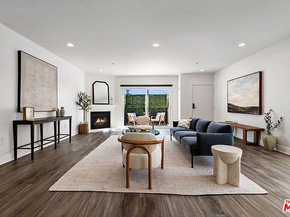 5th image of 11908 Darlington Ave #Penthouse 3