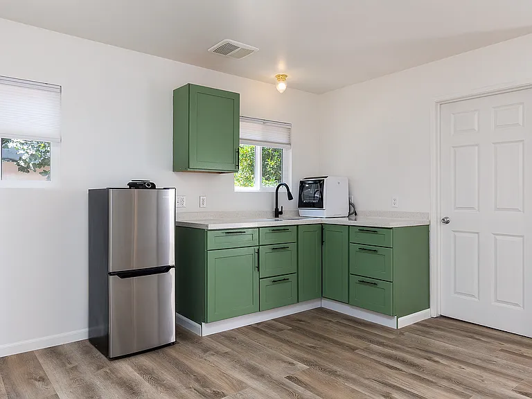 524 N Edinburgh Ave — Photo 14